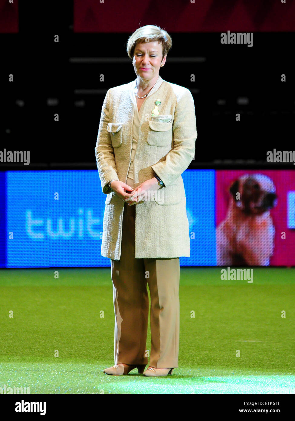 extraordinary-dog-award-presentation-featuring-ms-elina-haapaniemi