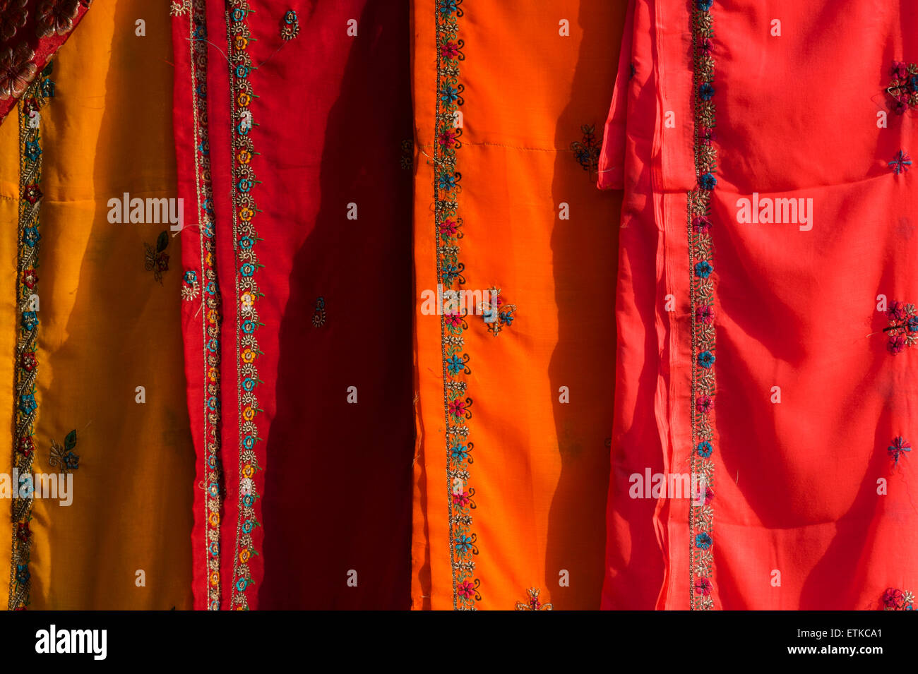 Colourful Indian fabrics for sale in Jaipur,   Rajasthan, India Stock Photo