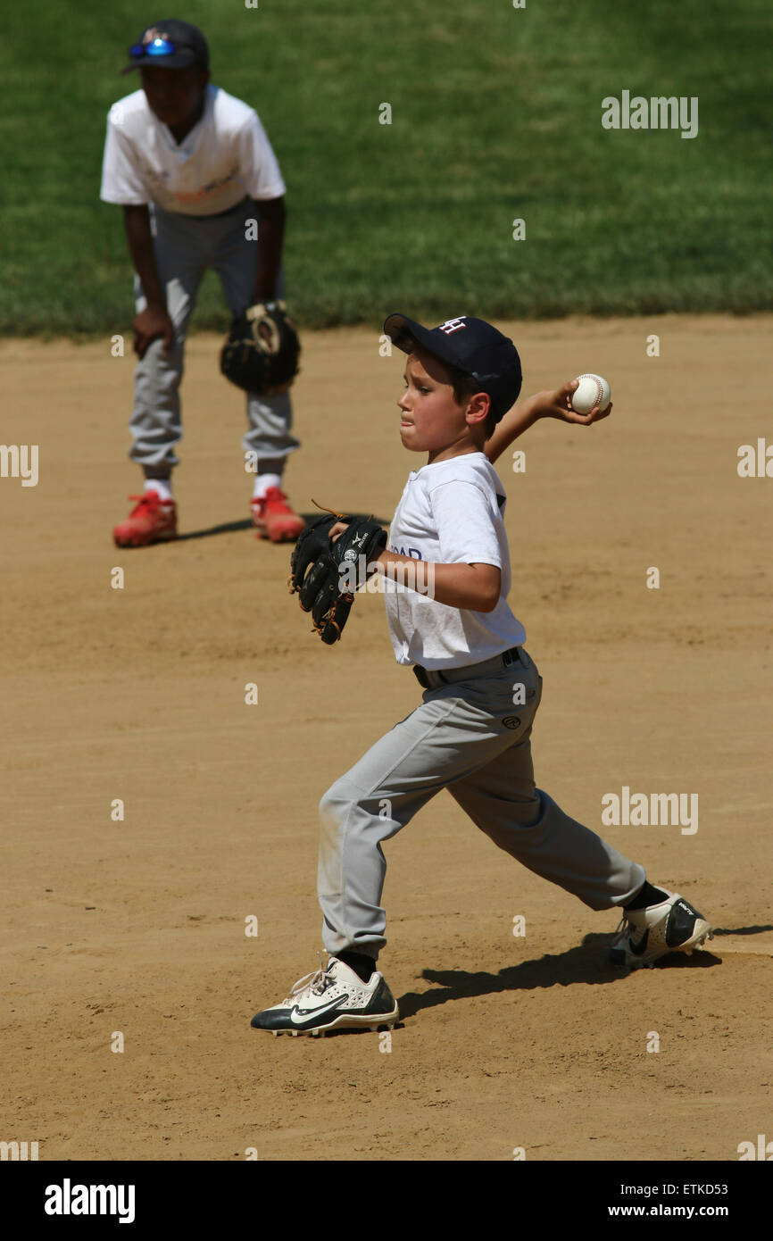 Little league baseball hires stock photography and images Alamy