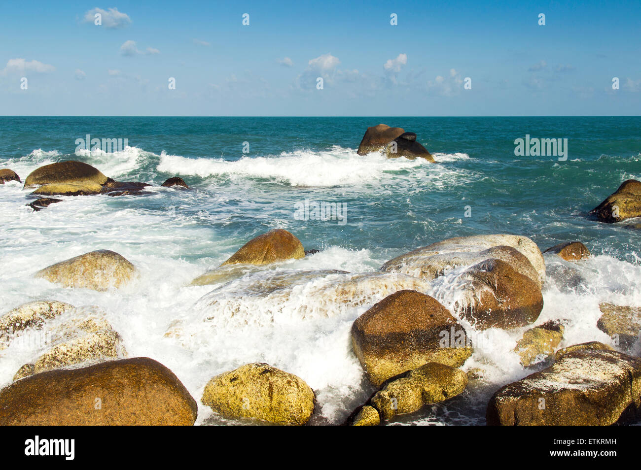 ocean waves and water splash with white foam. summer holiday view Stock ...