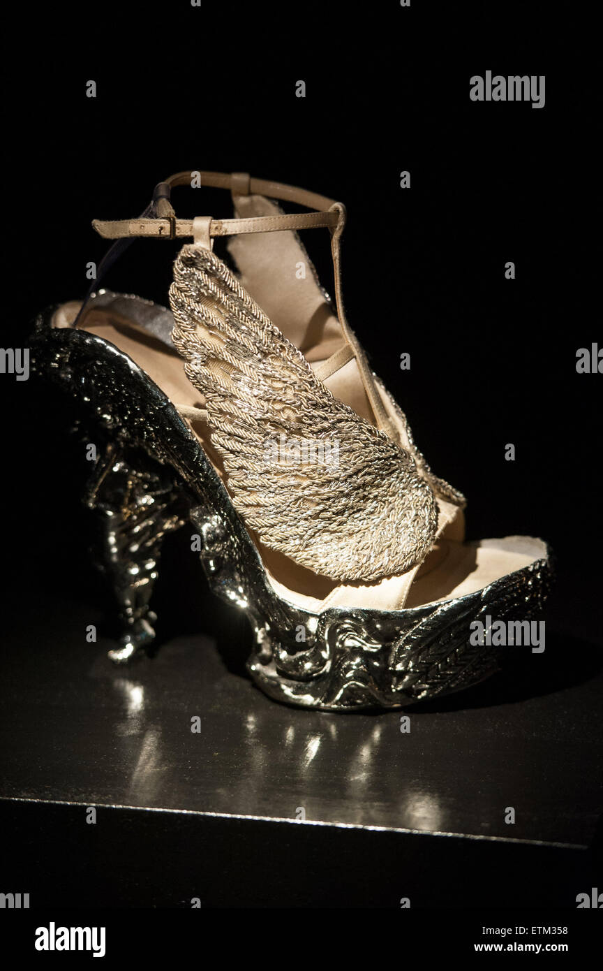Alexander McQueen: Savage Beauty - Press View held at the Victoria Stock  Photo - Alamy