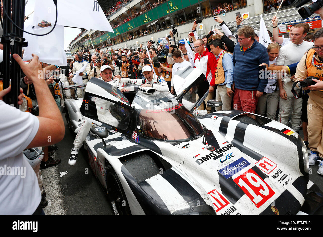 Motorsports: FIA WEC 2015, 24 Hours of Le Mans, 24h Le Mans, Porsche Team: Earl Bamber, Nick Tandy Stock Photo