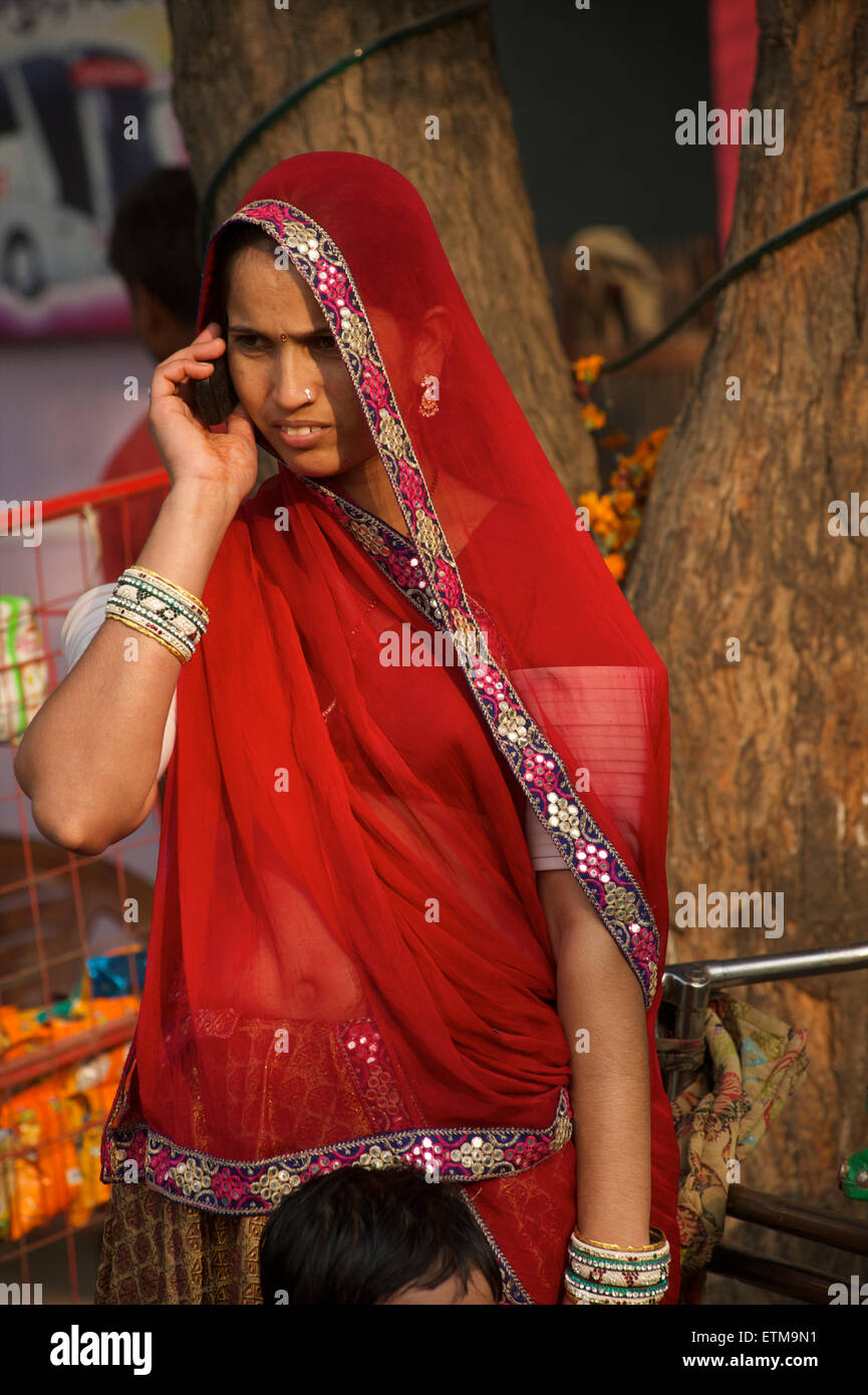 Red indian woman hi-res stock photography and images - Alamy