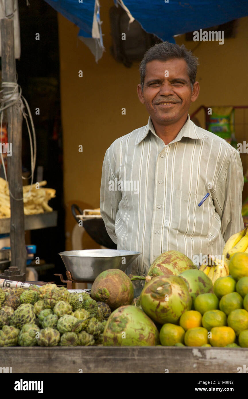 Man selling fruit, Udaipur, Rajasthan, India Stock Photo