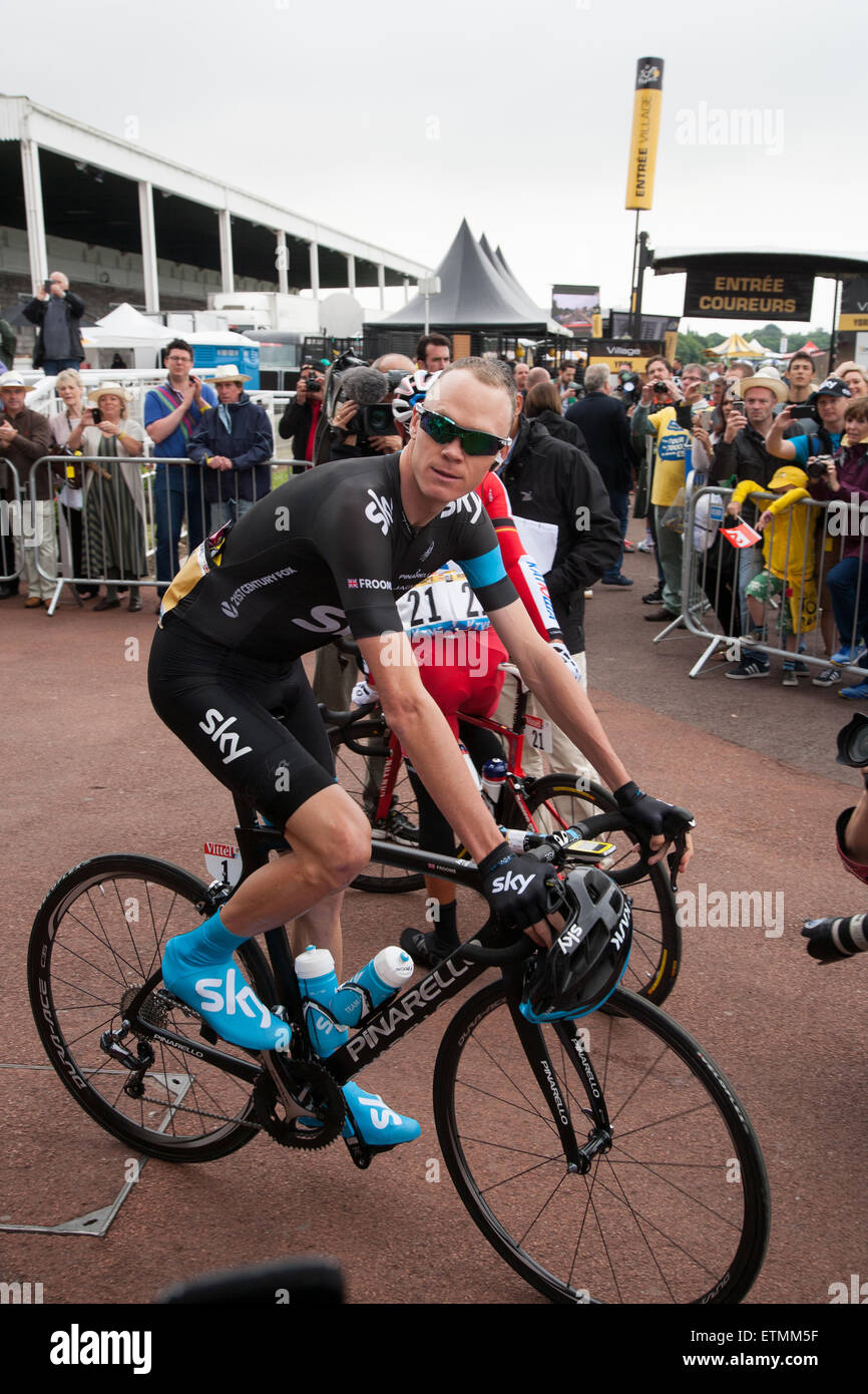 Chris Froome Team Sky grand depart Yorkshire 2014 sign in. Stock Photo