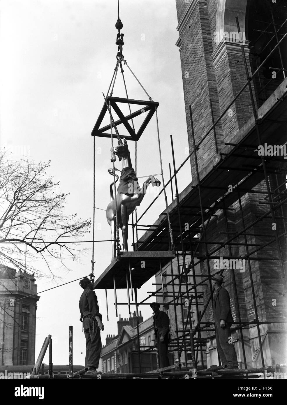 Hoisted hi-res stock photography and images - Alamy