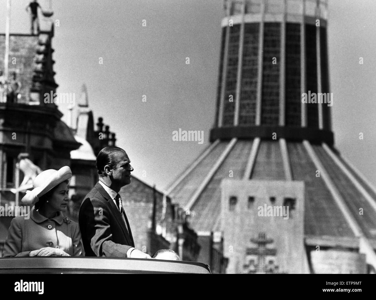 Queen Elizabeth II and Prince Philip visit the Liverpool Metropolitan Cathedral. Liverpool, 22nd June 1977. Stock Photo