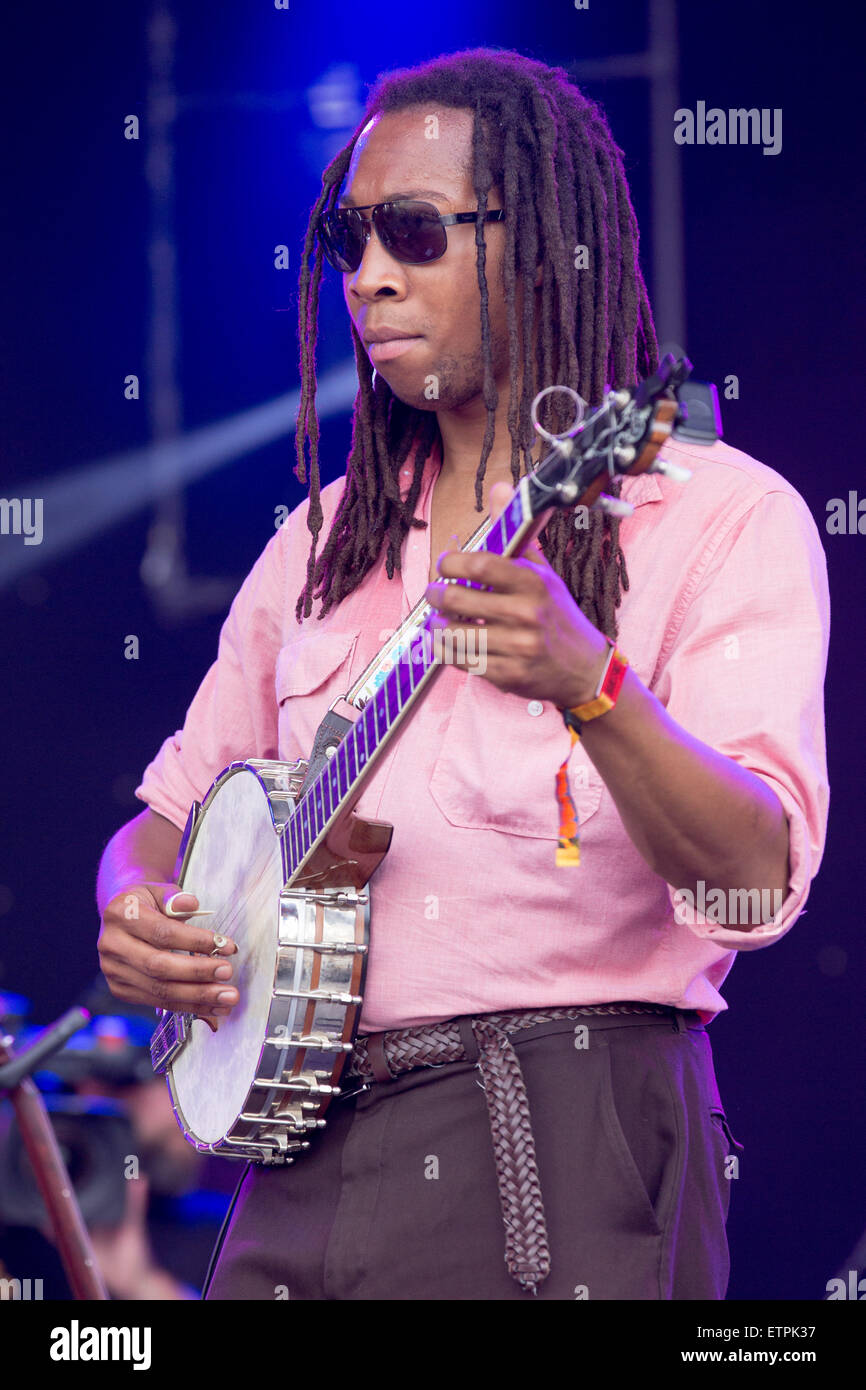 June 13, 2015 - Manchester, Tennessee, U.S - Musician HUBBY JENKINS performs live with Rhiannon Giddens at the Bonnaroo Arts and Music Festival Manchester, Tennessee (Credit Image: © Daniel DeSlover/ZUMA Wire) Stock Photo