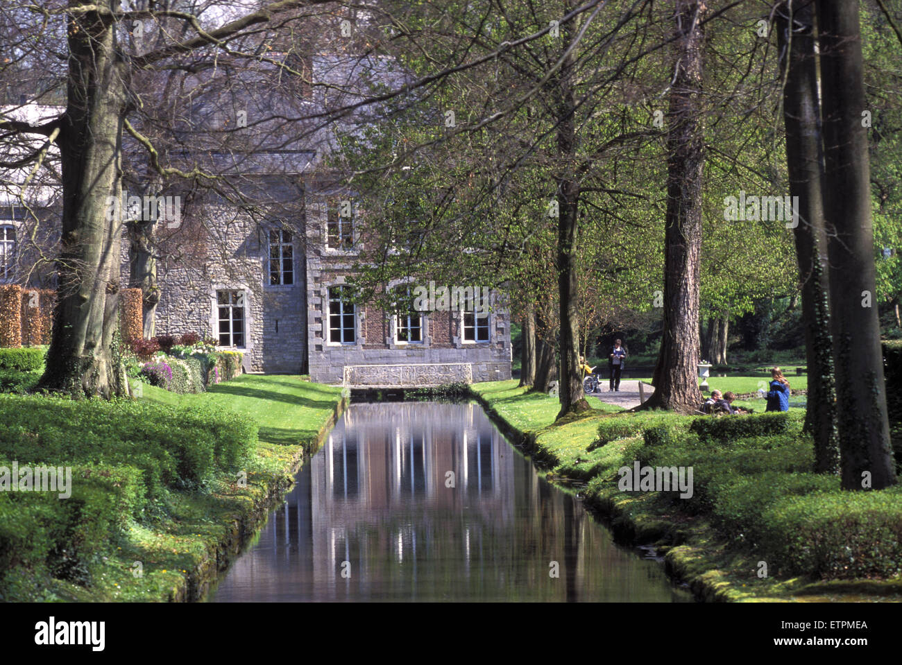 BEL, Belgium, Annevoie, Les Jardins d'Annevoie and the castle. <the water gardens of Annevoie rank among the most important in E Stock Photo