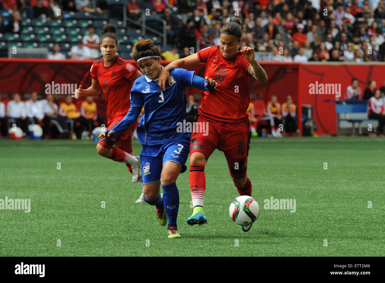 Winnipeg, Canada. 15th June, 2015. FIFA Women’s World Cup Group B. Match between Thailand vs Germany national teams at Winnipeg Stadium Winnipeg (CAN)  15 Jun 2015 Credit:  Anatoliy Cherkasov/Alamy Live News Stock Photo