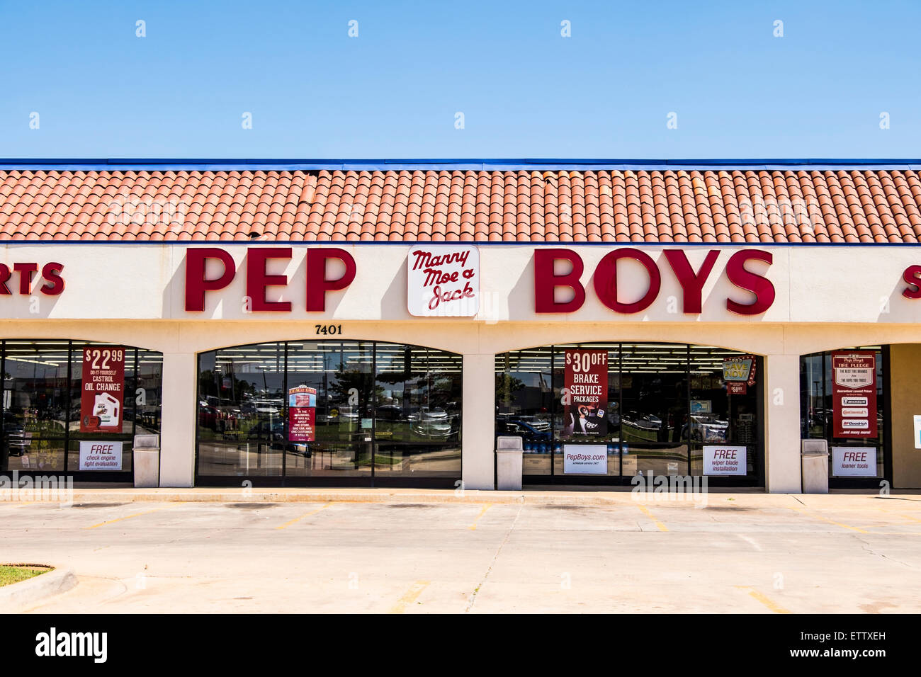 Pep Boys Manny Moe & Jack automotive aftermarket chain, exterior. Oklahoma City, Oklahoma, USA, United States Stock Photo