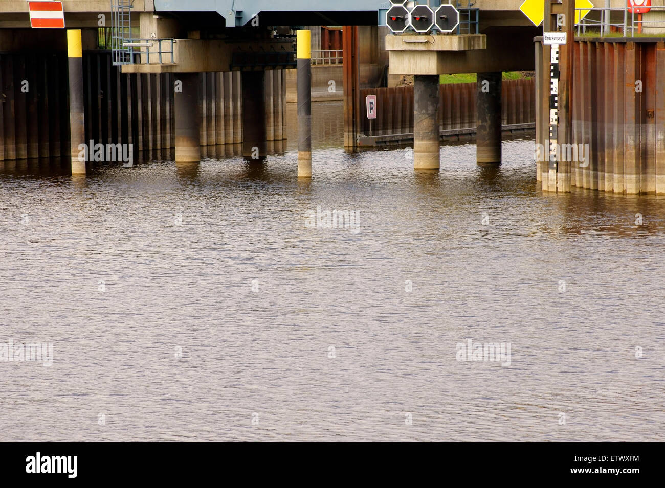 Bridge System Hi Res Stock Photography And Images Alamy
