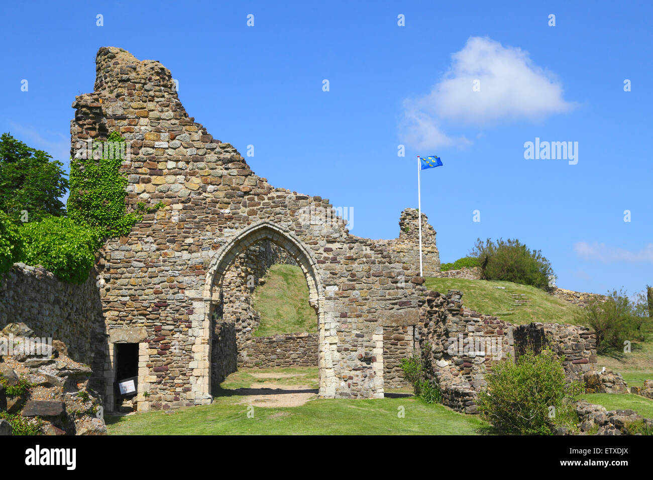 Hastings Castle flying the Sussex Flag, East Sussex, England, GB, UK Stock Photo