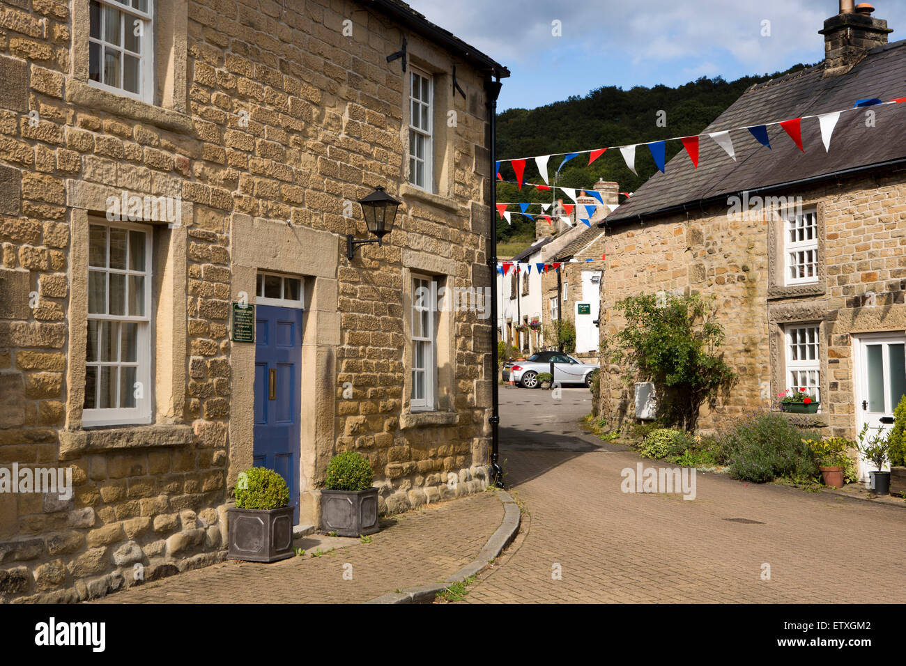 UK, England, Derbyshire, Eyam, The Square, former Huntsman’s Arms pub, now a private house Stock Photo