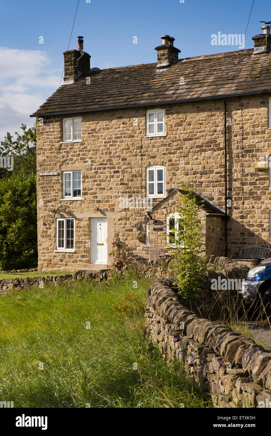 UK, England, Derbyshire, Eyam, three storey cottages in Lower Burch Row Stock Photo