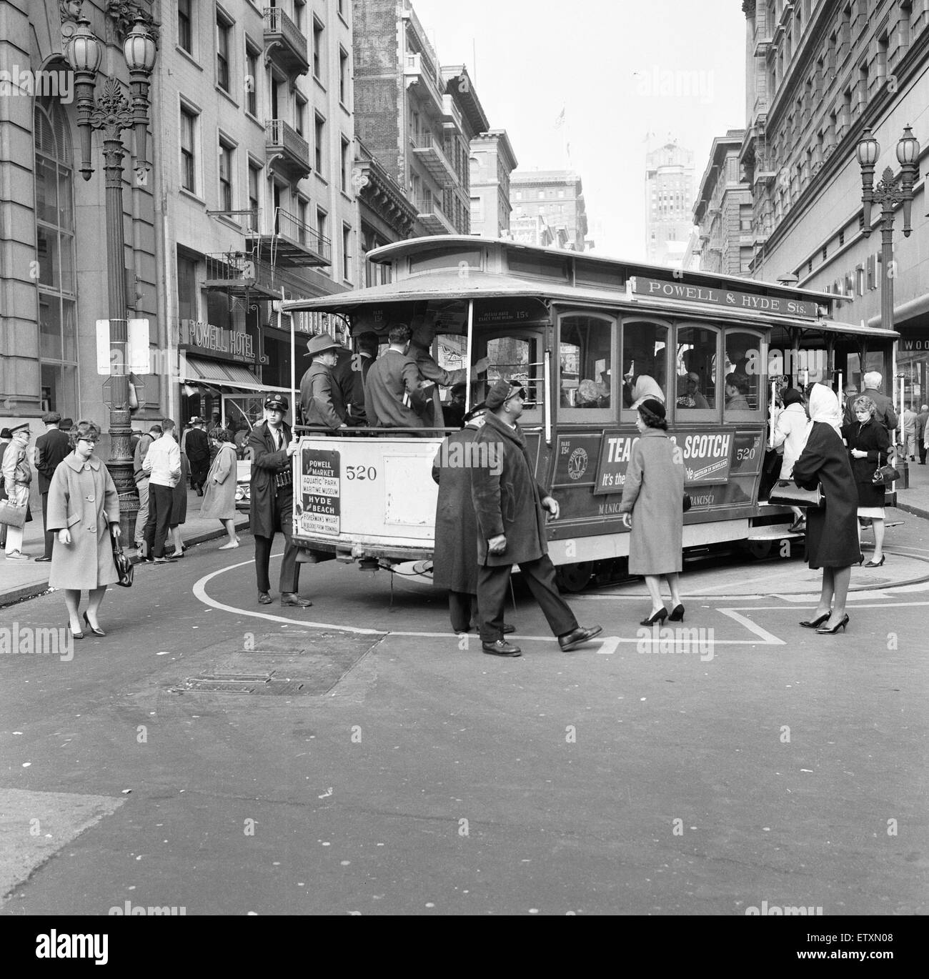 The cable car turntable at Powell Street San Francisco 27th January 1963 Stock Photo