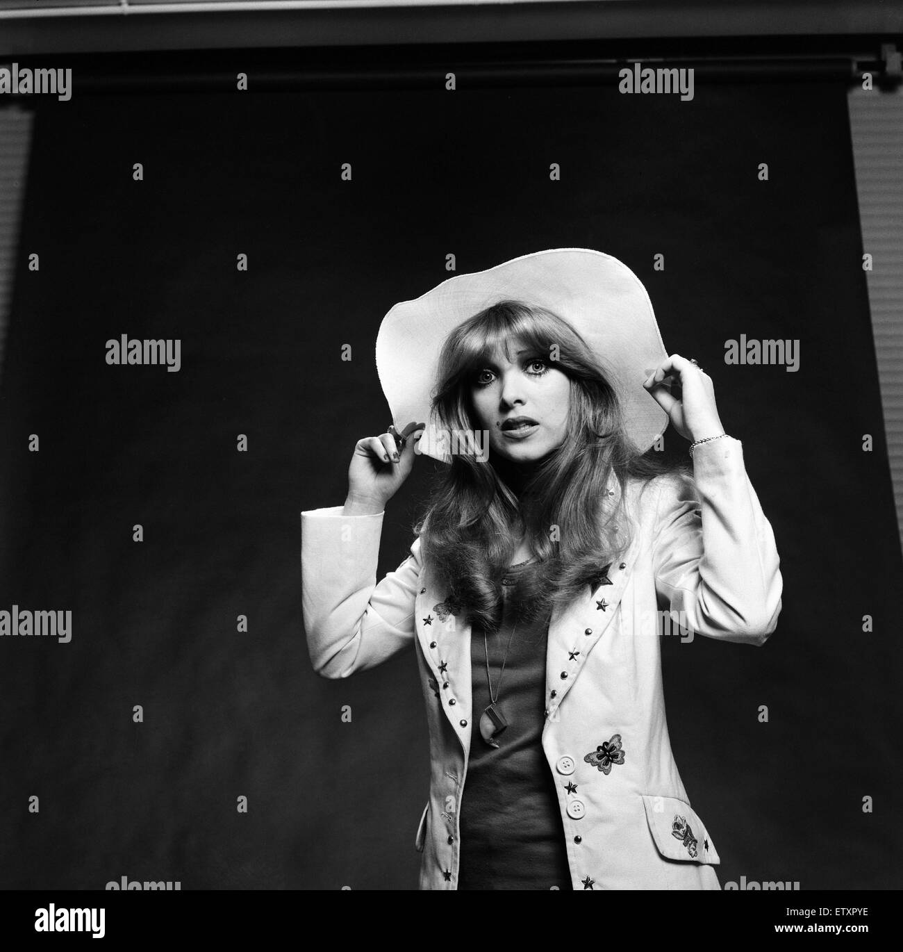 Pop Singer Lynsey De Paul 1st August 1972 Stock Photo Alamy