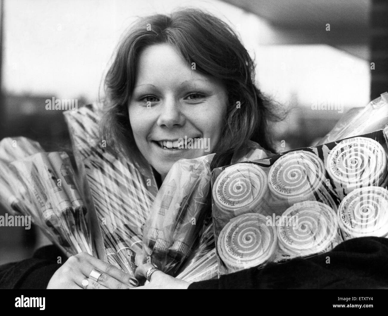 Dian Harker, aged 20, of Tipton will be going to an organised bonfire on November the 5th. (picture date) 16th October 1976 Stock Photo