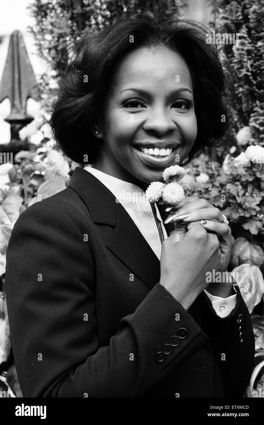 Gladys Lawrence [Profiles] • Instagram, Twitter, TikTok Foller