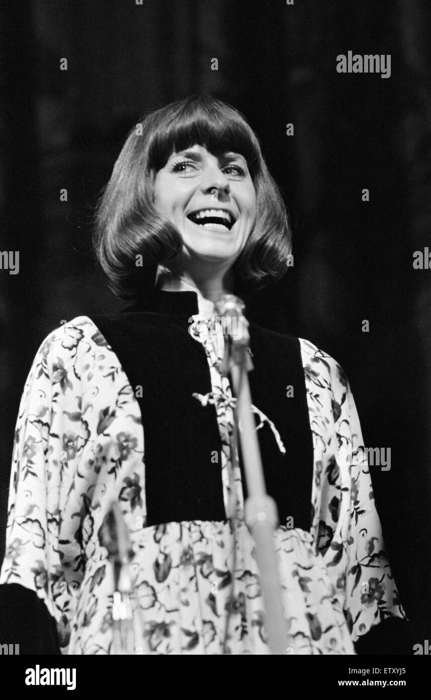 Pam ayres hires stock photography and images Alamy