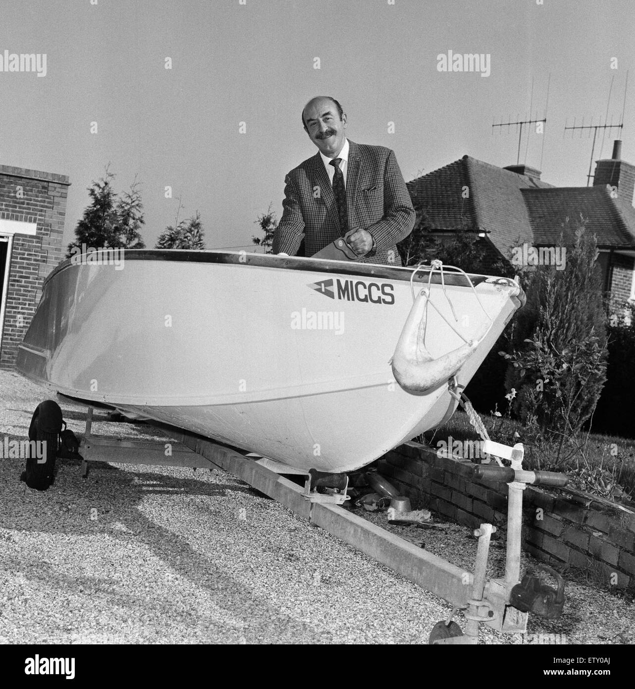Screenwriter Talbot Rothwell. 6th November 1968 Stock Photo Alamy