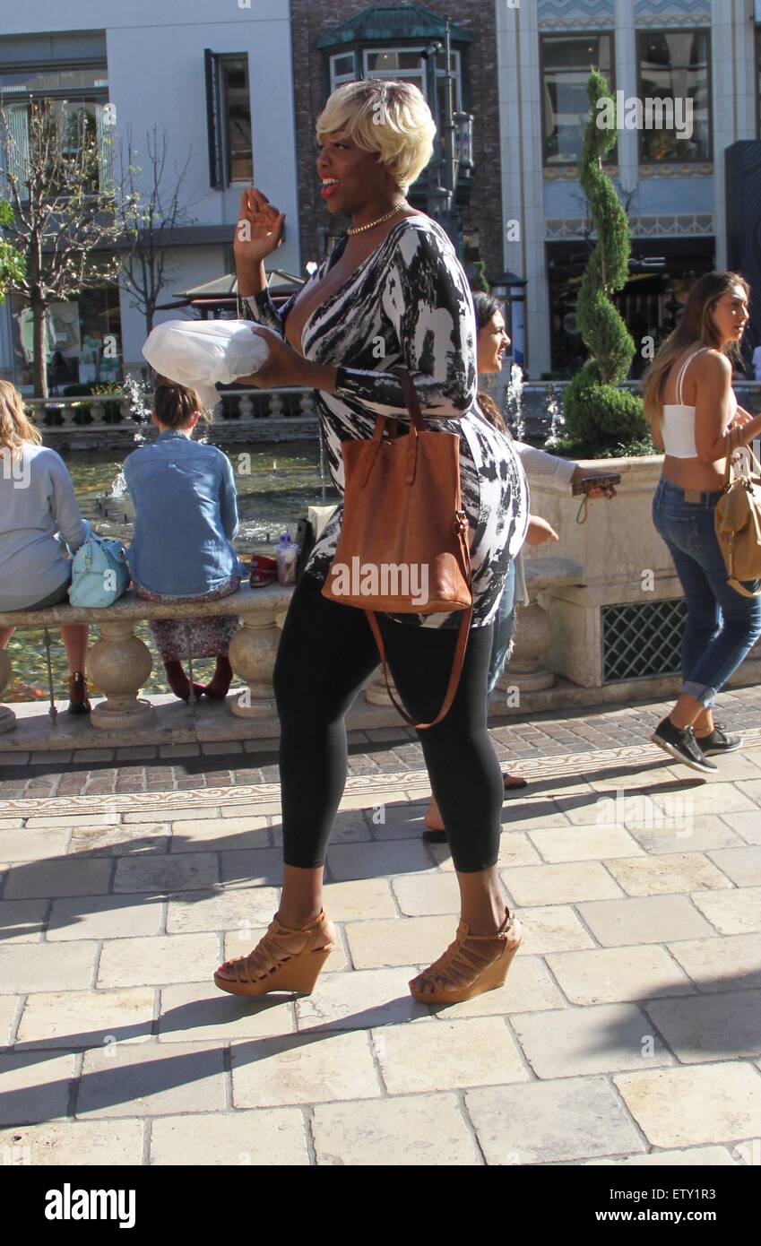 6' 7" Amazon Ashley Adair goes shopping at The Grove in Hollywood