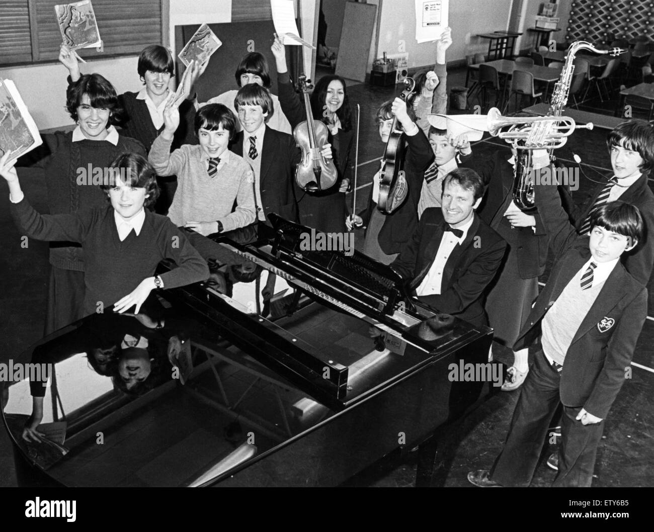 Mr Edward Murphy took music lessons at Sacred Heart RC Secondary School in Redcar. He accompanied the school choir and orchestra, and he had a thoroughly typical school dinner. In fact the only thing worth noting was that he played the piano continuously Stock Photo