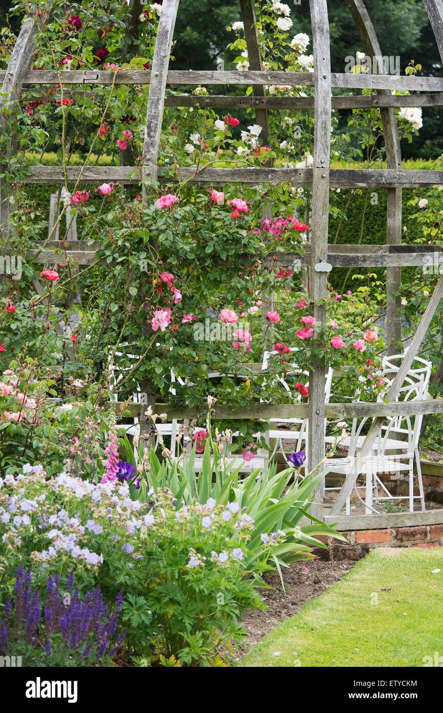 Rose arbour hires stock photography and images Alamy