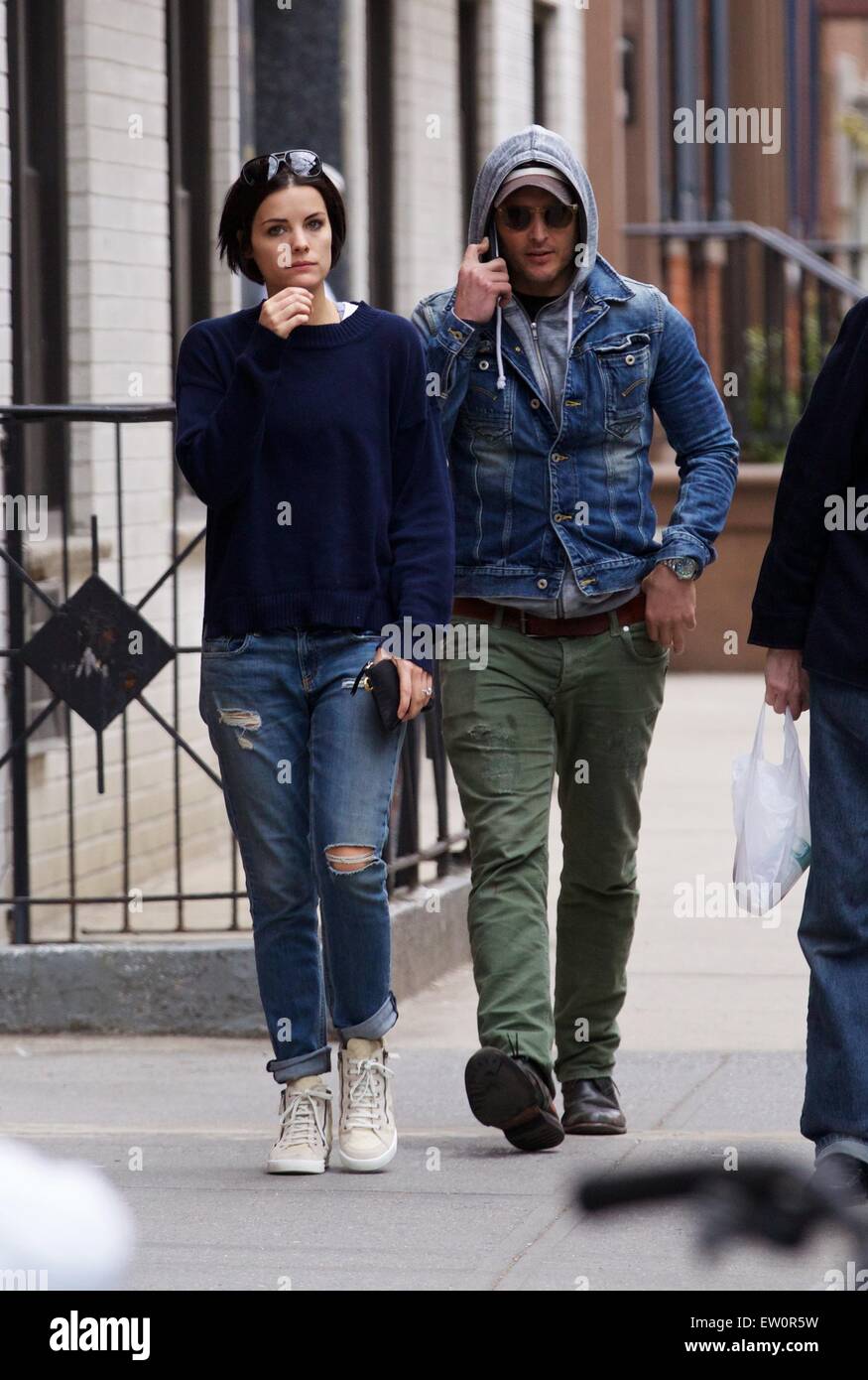Peter Facinelli And Jaimie Alexander Out And About In New York City Featuring Peter Facinelli Jaimie Alexander Where New York City New York United States When 30 Mar 2015 C Stock Photo Alamy