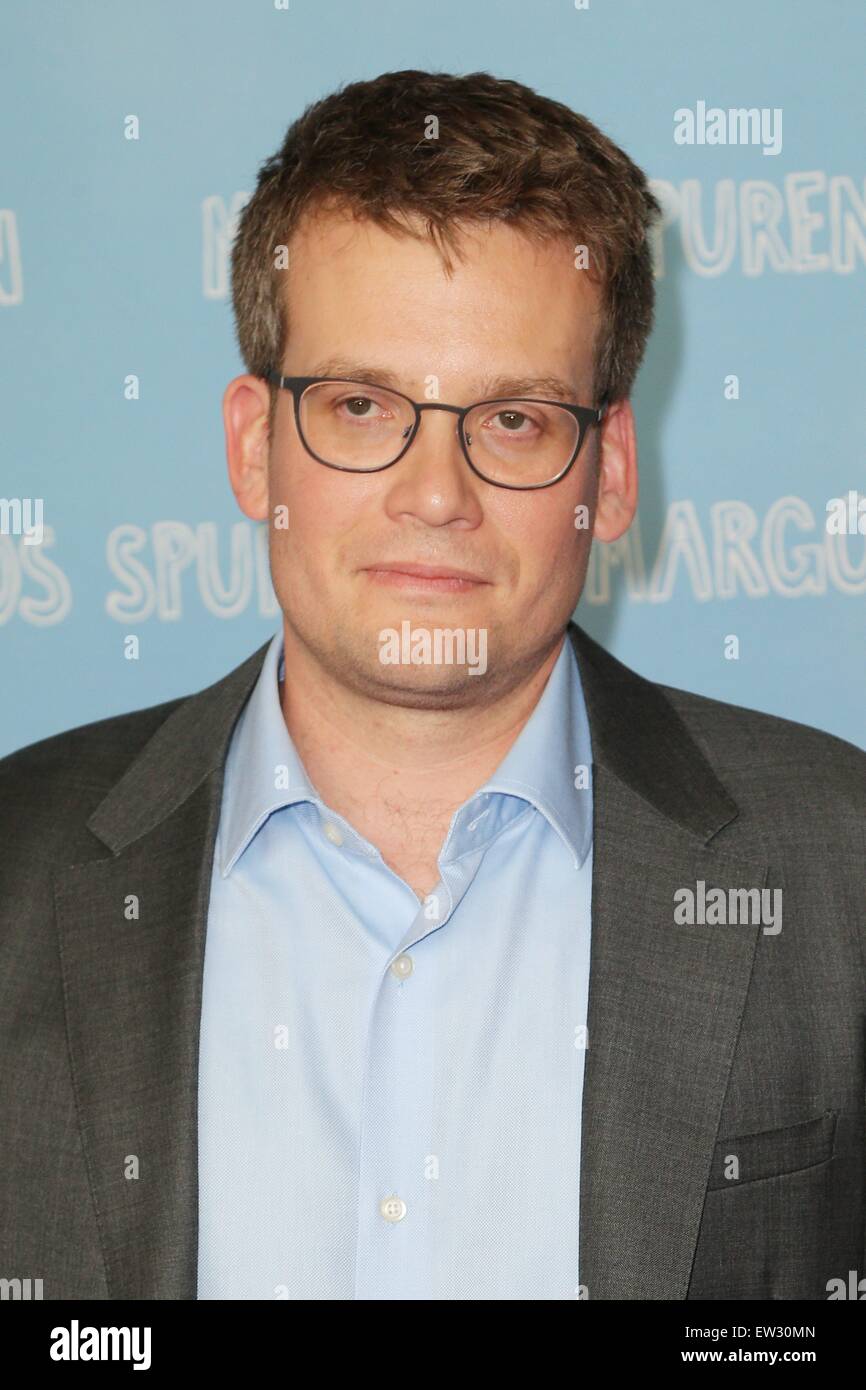 John green american author hi-res stock photography and images - Alamy