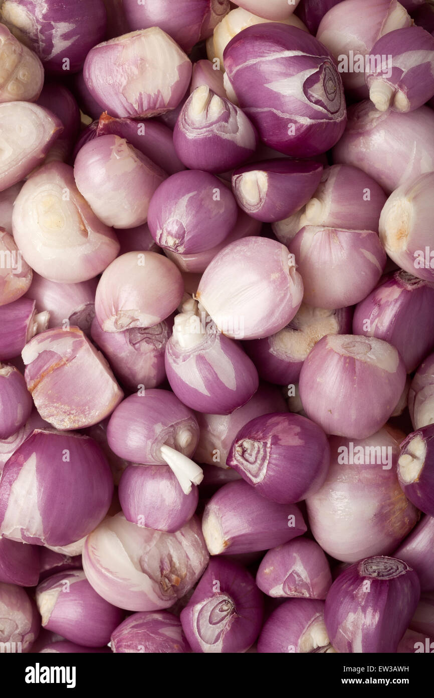 Premium Photo  Closeup photo of peeled shallots