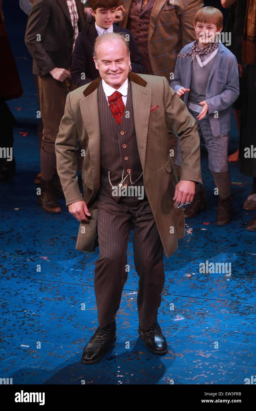 Opening Night of Broadway's Finding Neverland, sponsored by Brooks ...