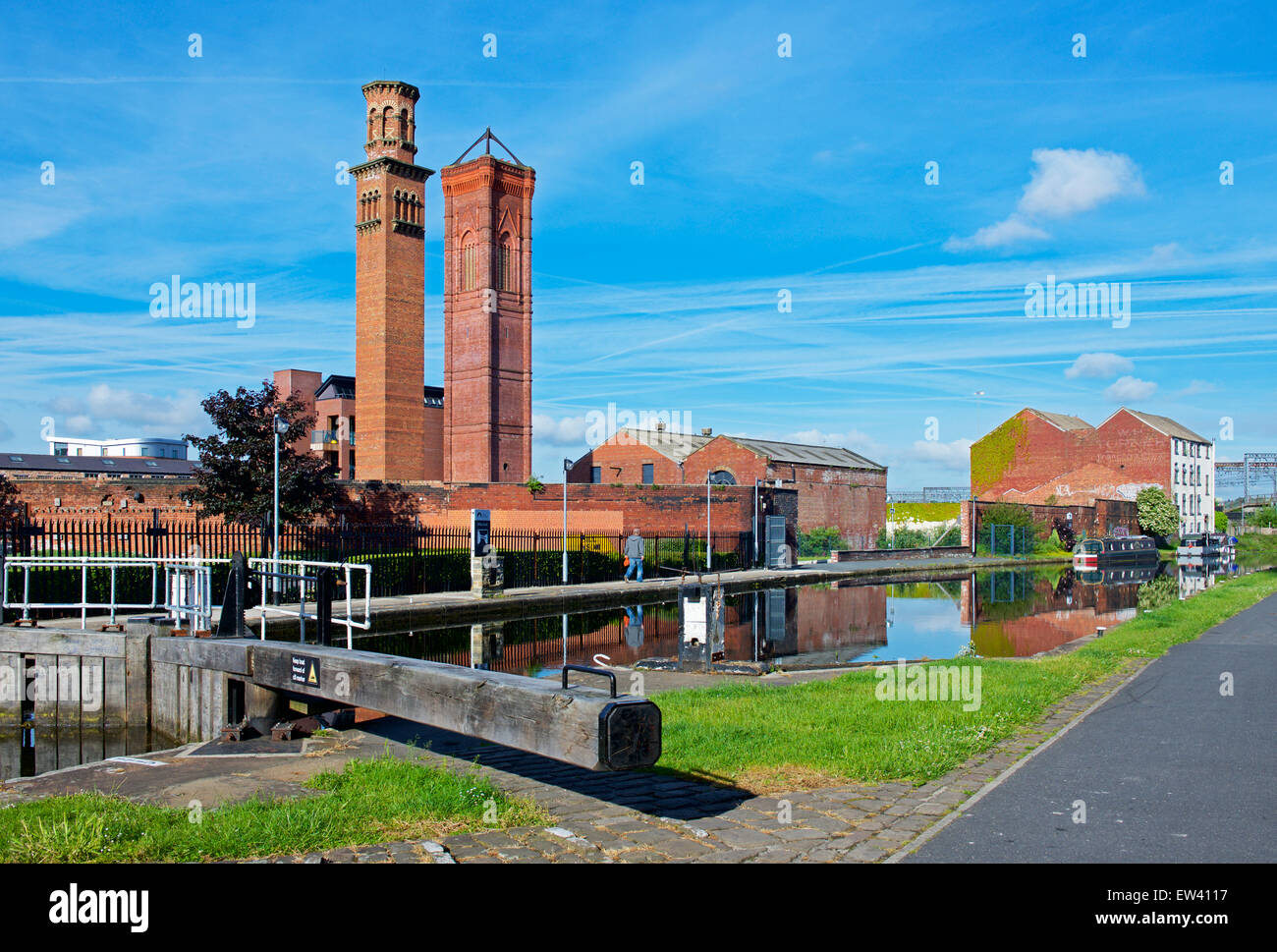 The Leeds-Liverpool Canal in the centre of Leeds, West Yorkshire, England UK Stock Photo