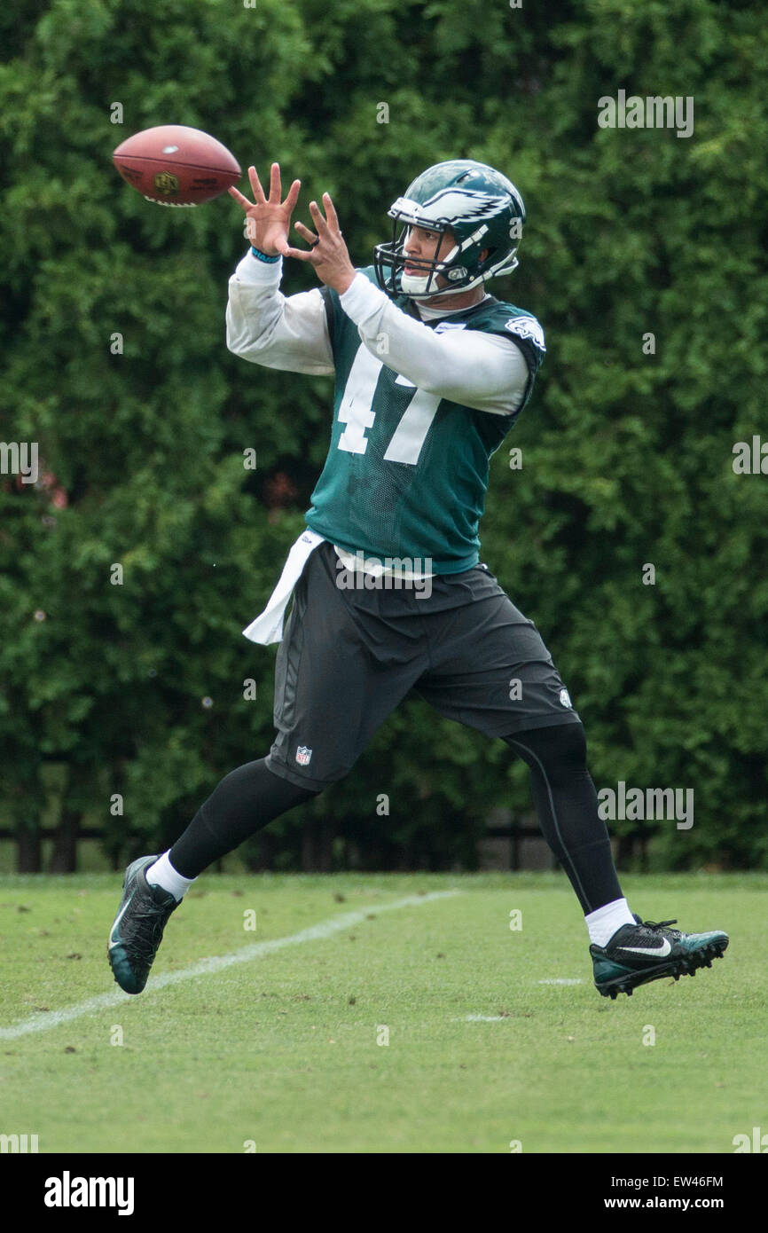 December 17, 2017, Philadelphia Eagles tight end Trey Burton (88) looks on  with a Carson Wentz AO1 Foundation hoodie on prior to the NFL game between  the Philadelphia Eagles and the New