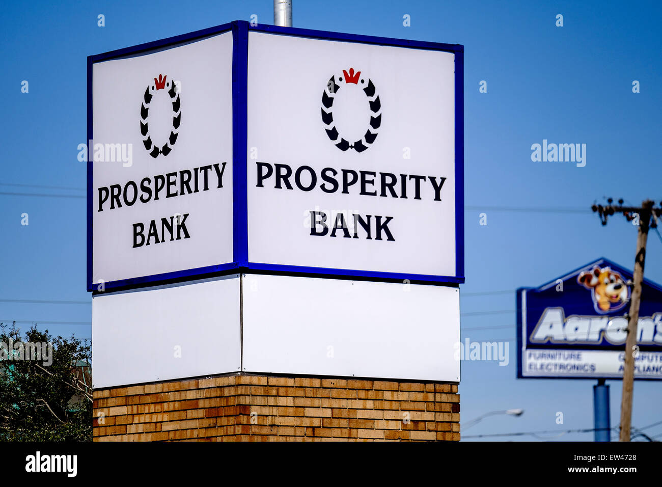 A monument sign advertising Prosperity Bank in Oklahoma City, Oklahoma, USA. Stock Photo