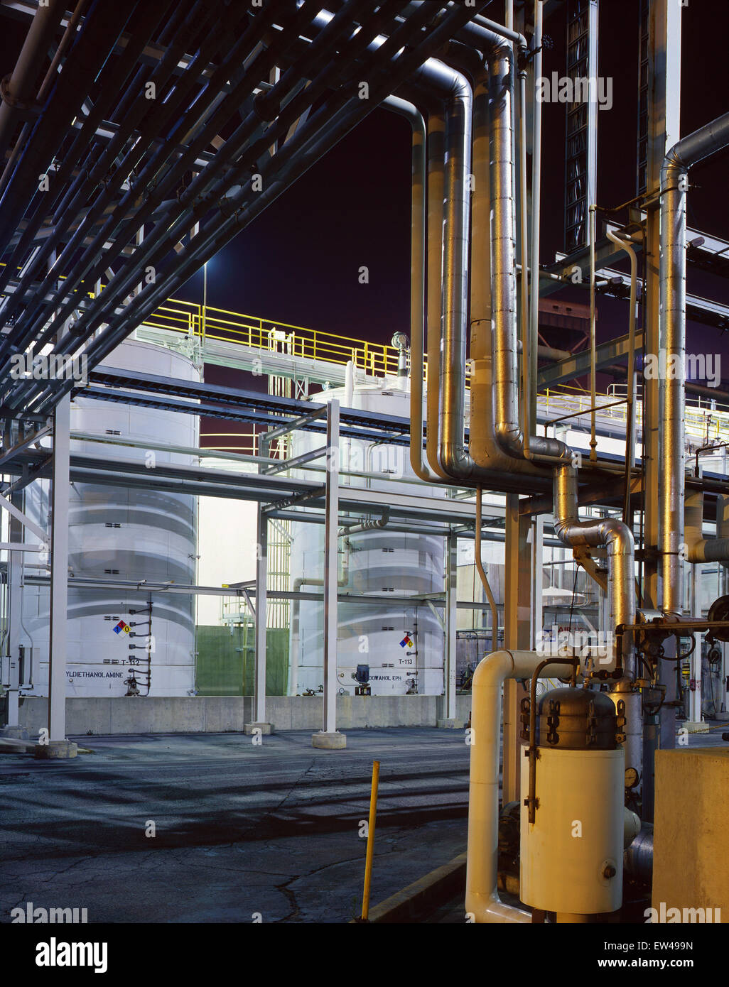 Chemical plant Stock Photo - Alamy