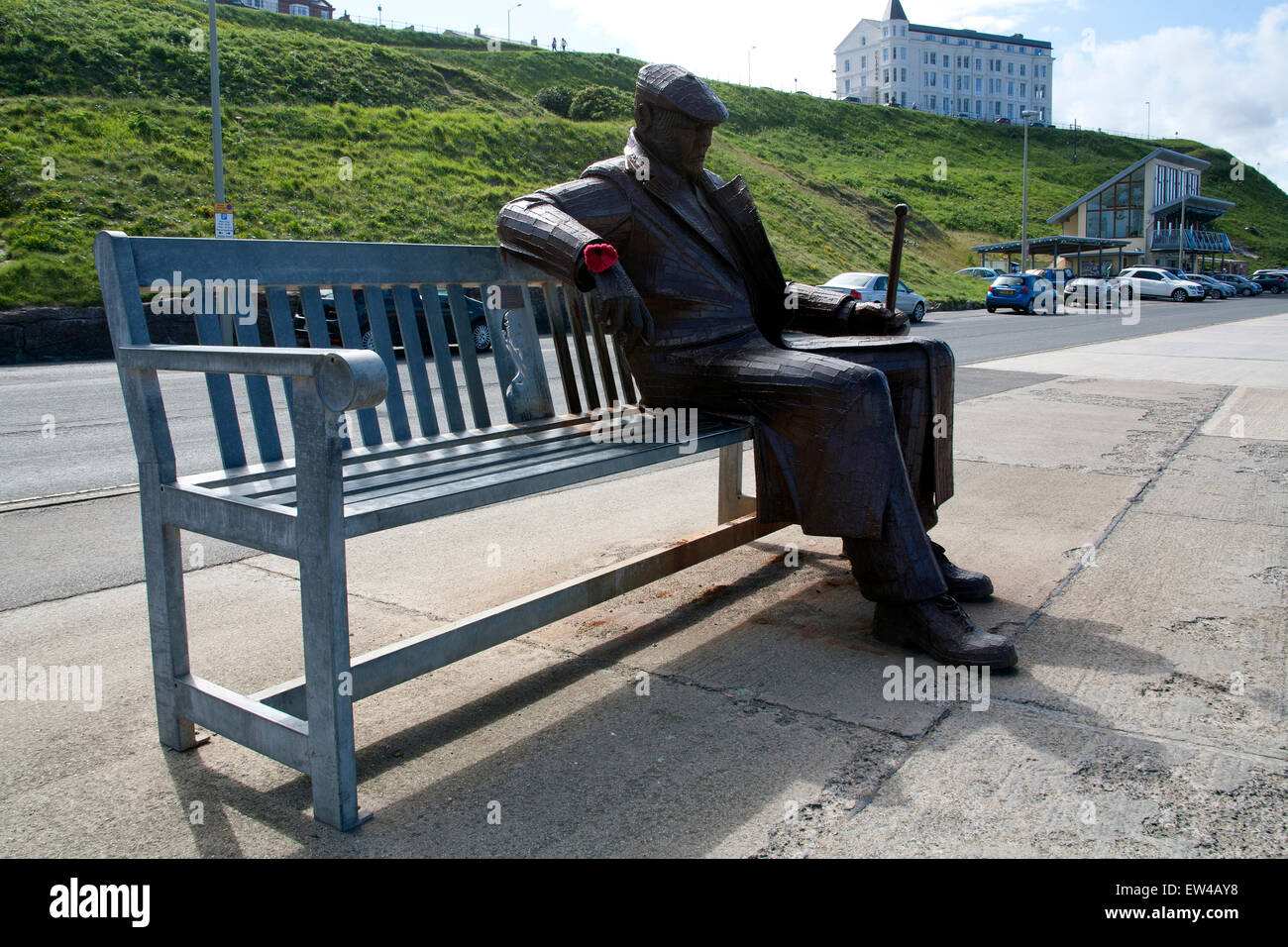 Freddie Gilroy and the Belsen Stragglers sculpture overlooking North Bay, Scarborough, Yorkshire, UK Stock Photo