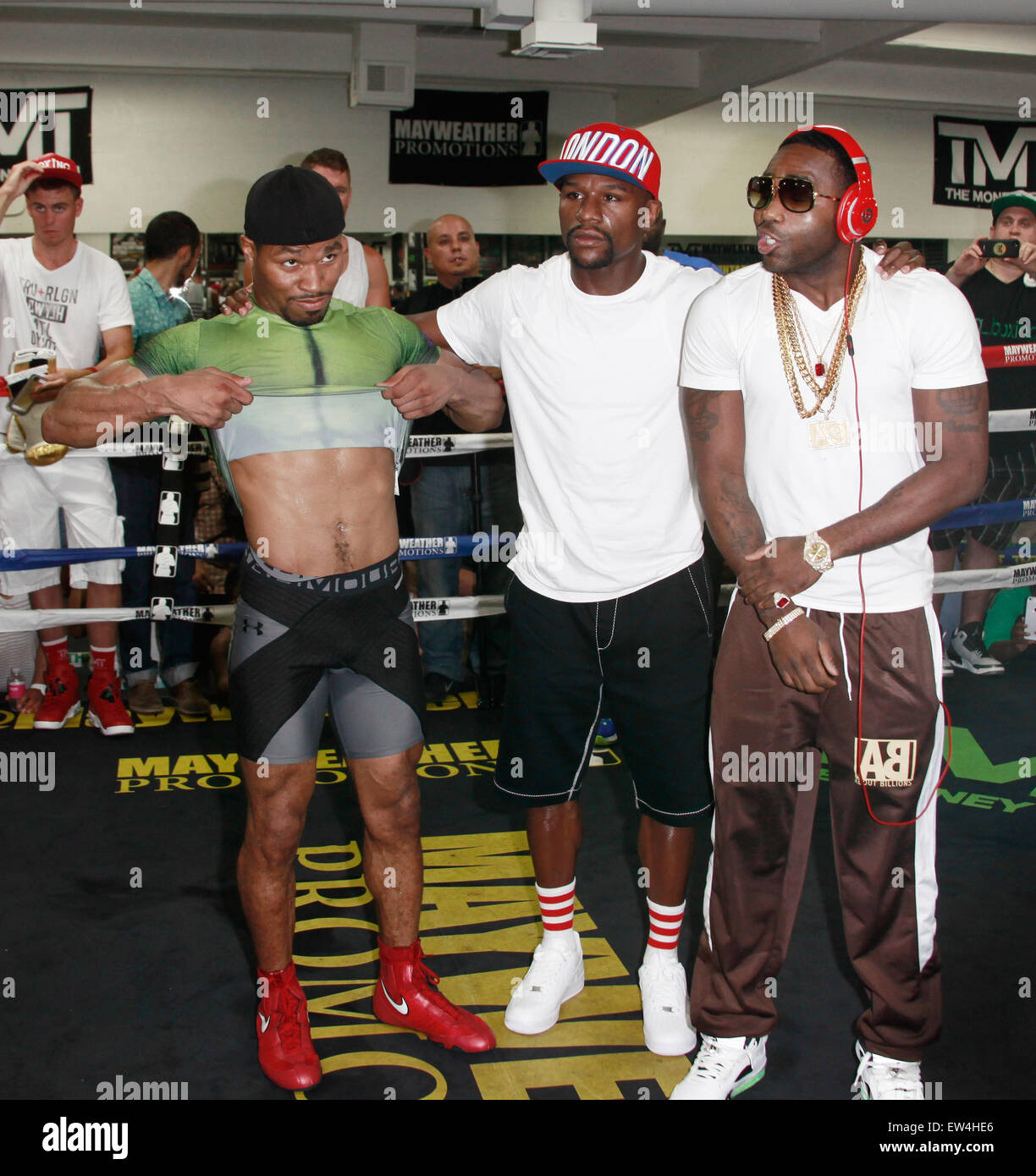 Las Vegas, Nevada, USA. 17th June, 2015. (LR) Boxers Shawn Porter