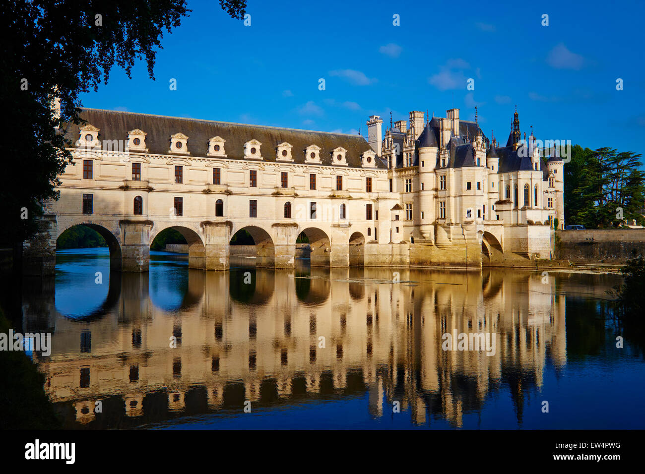 France, Indre-et-Loire,  Chenonceau Castle and the Cher river Stock Photo