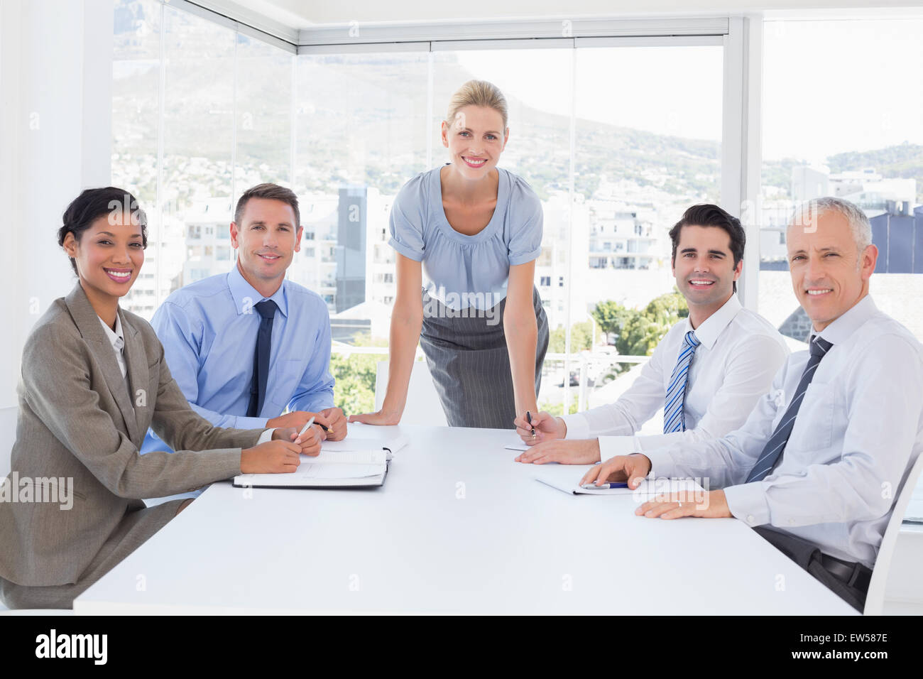 Business team hi-res stock photography and images - Alamy
