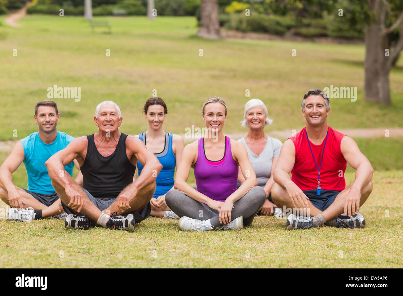 Mature woman group happy hi-res stock photography and images - Alamy