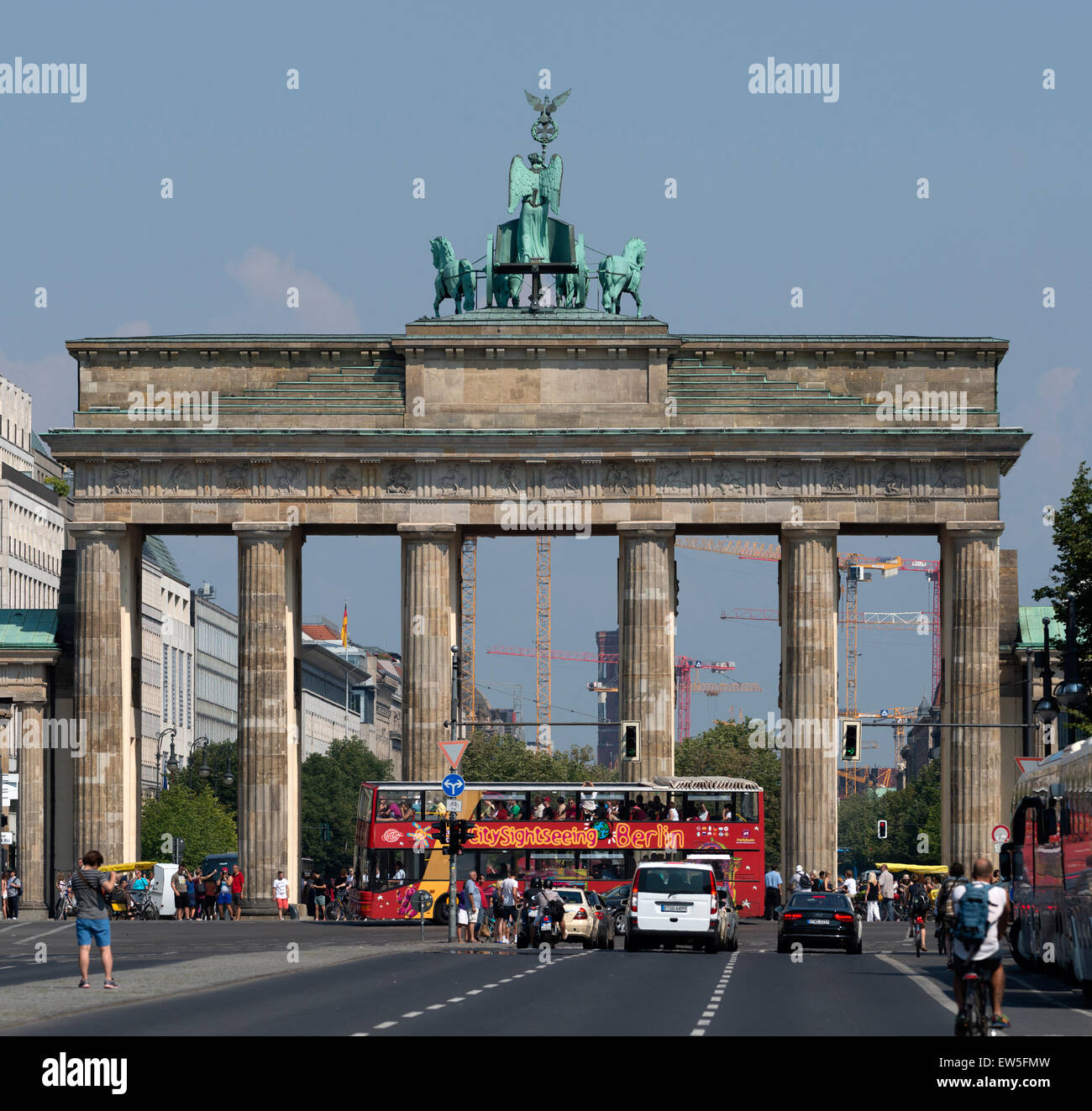 straße des 17 juni 135