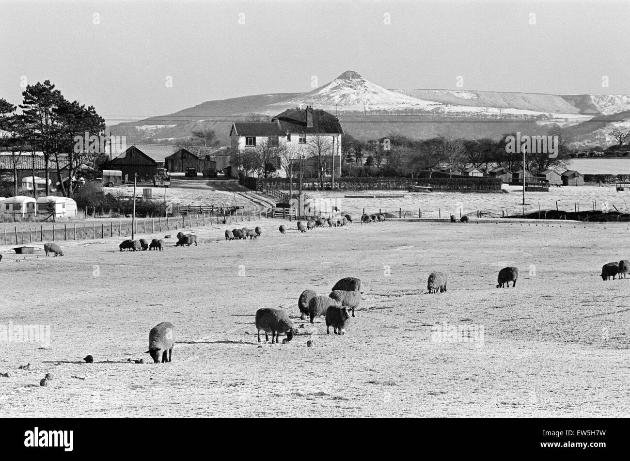 Countryside farm scenic Black and White Stock Photos & Images - Alamy
