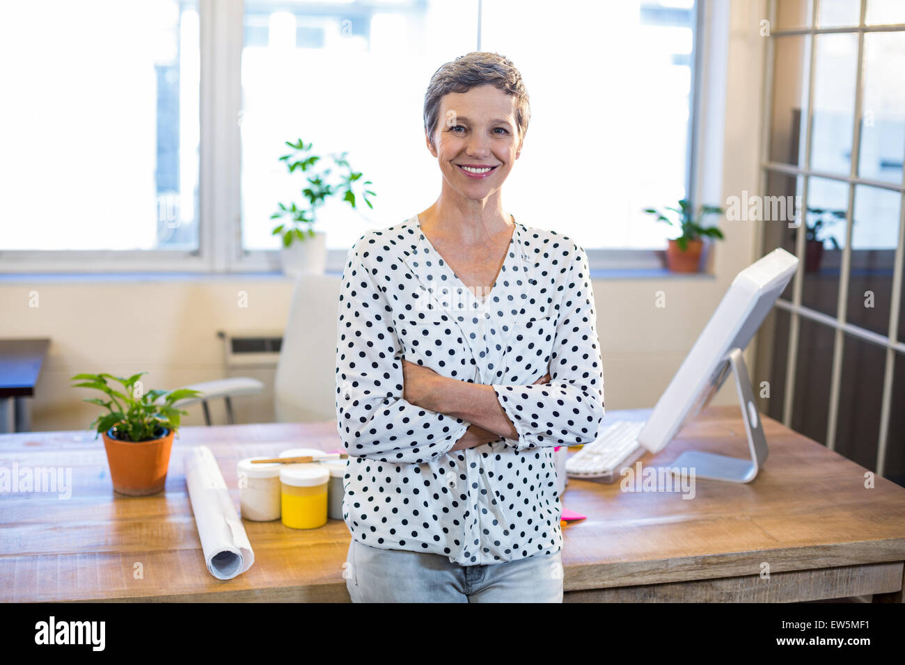 Woman crossed crossed arms hi-res stock photography and images - Alamy