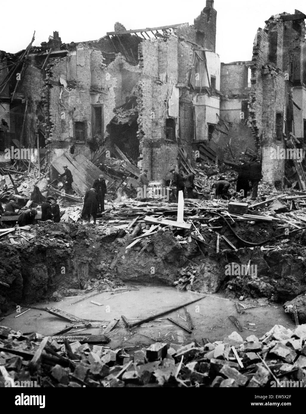 The Nazis indiscriminate bombing results in damage being done to dwelling houses in a recent raid on Virgil Street, Liverpool, Merseyside. 11th January 1941. Stock Photo