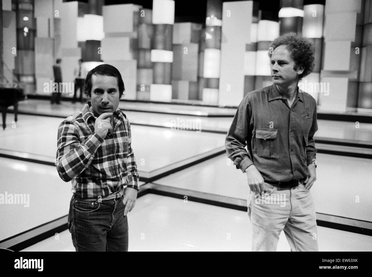 Paul Simon and Art Garfunkel, one of the greatest duos in pop music history, played together for the first time in seven years at the launching of the new British annual pop music Britannia Awards. 18th October 1977. Stock Photo