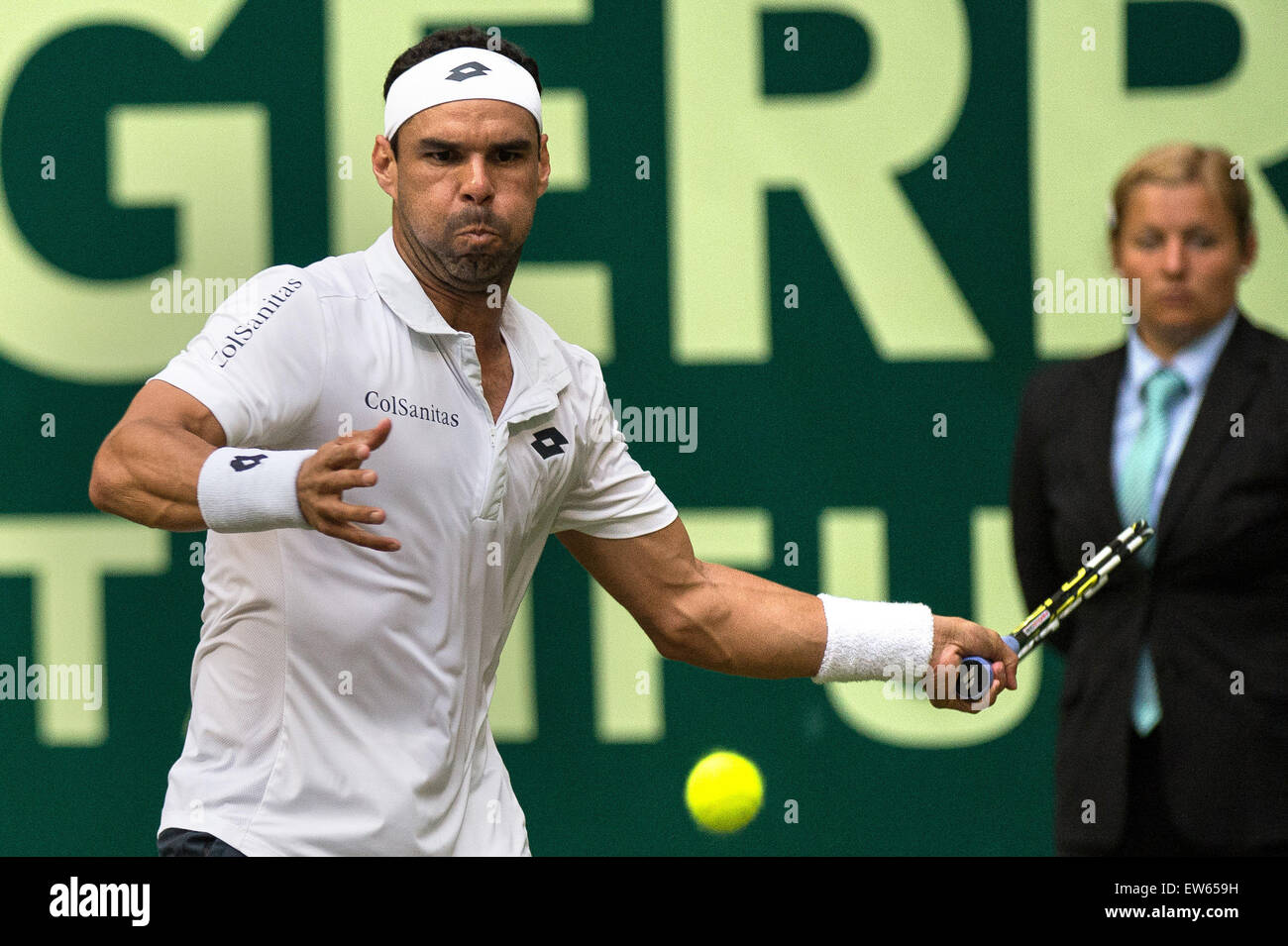 Halle, Germany. 18th June, 2015. Alejandro Falla of Colombia in action in the round of 16 match against Janowicz of Poland during the ATP tennis tournament in Halle, Germany, 18 June 2015. Photo: MAJA HITIJ/dpa/Alamy Live News Stock Photo