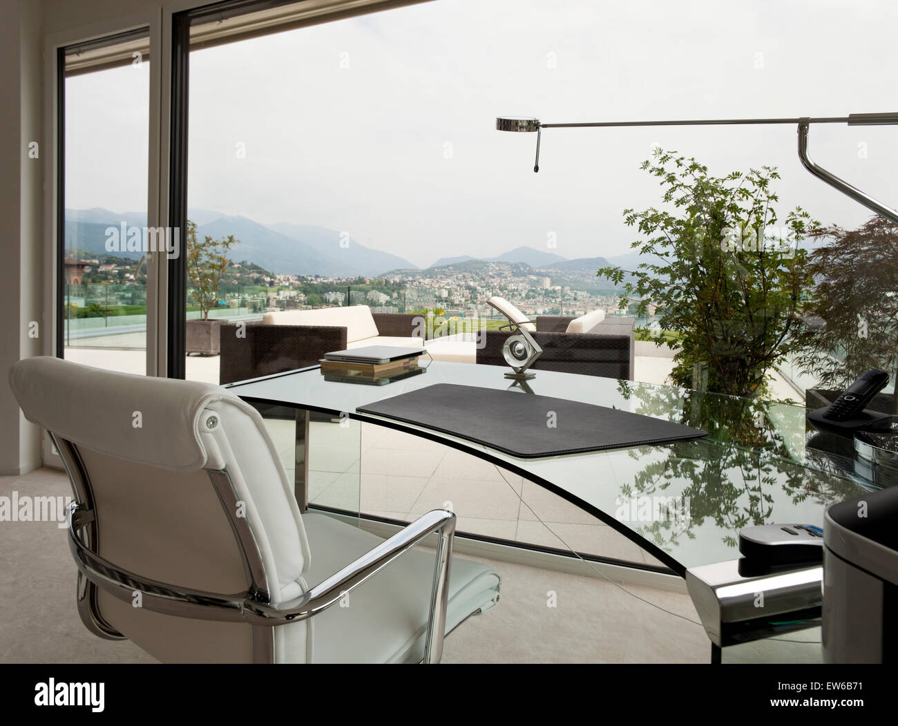 Modern office armchair hi-res stock photography and images - Alamy