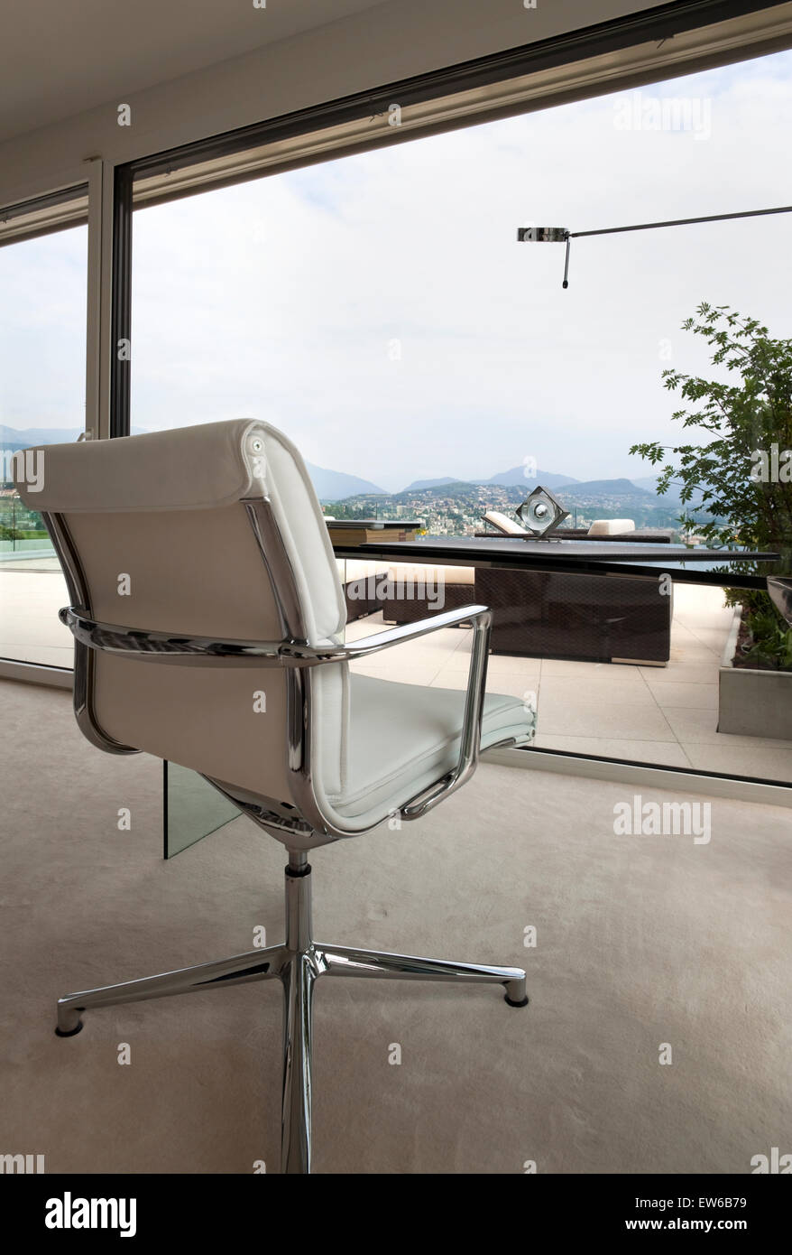 Modern office armchair hi-res stock photography and images - Alamy
