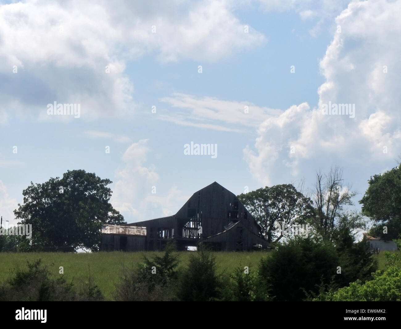 Old Barn outside of Rolla Missouri Stock Photo Alamy